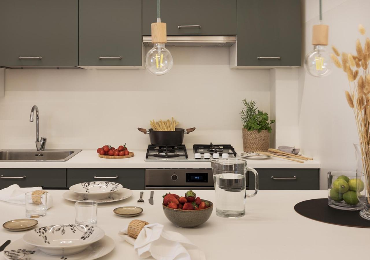 Exclusive Green Apartment - City Center - Como - Near Station Ruang foto