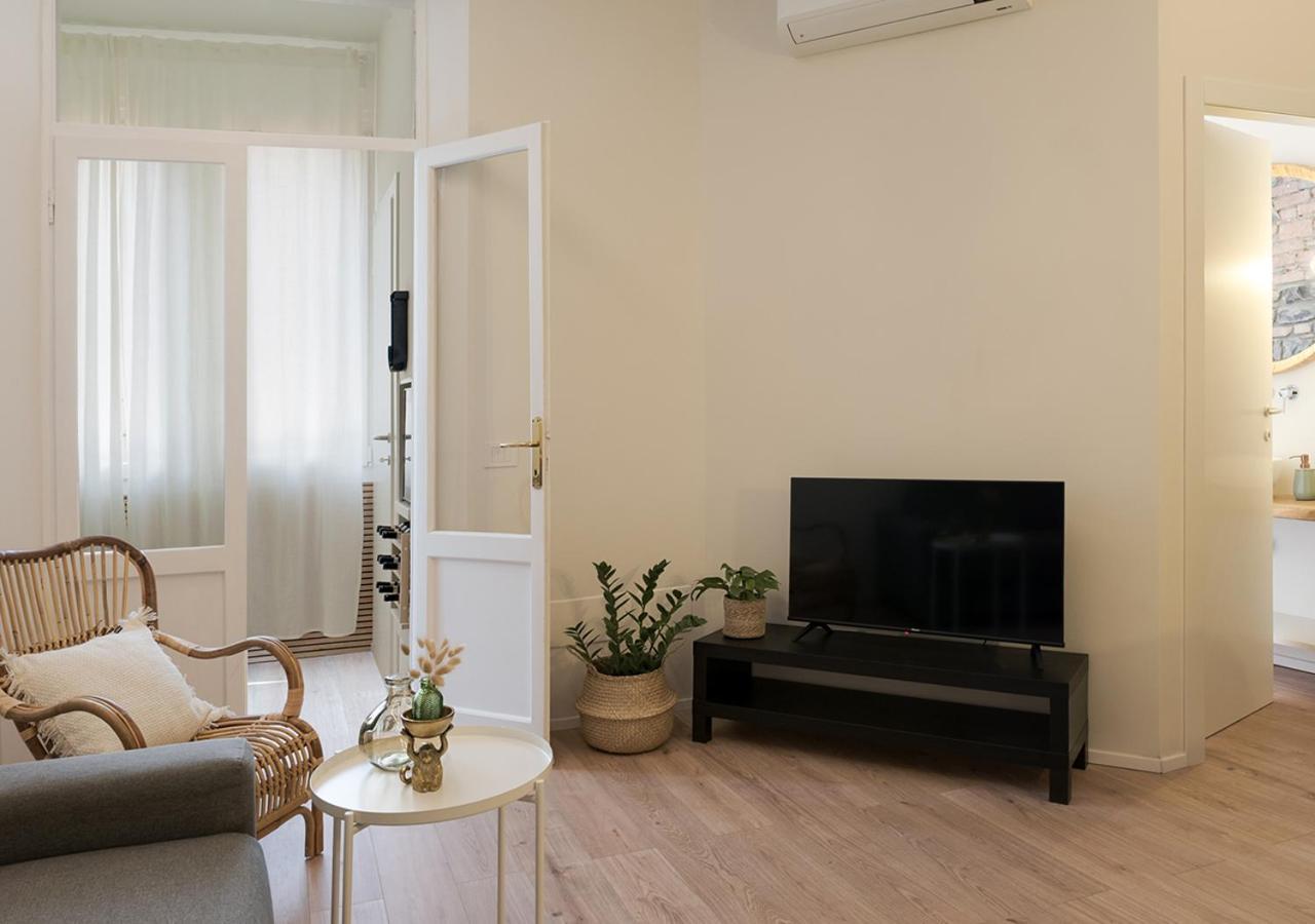 Exclusive Green Apartment - City Center - Como - Near Station Ruang foto