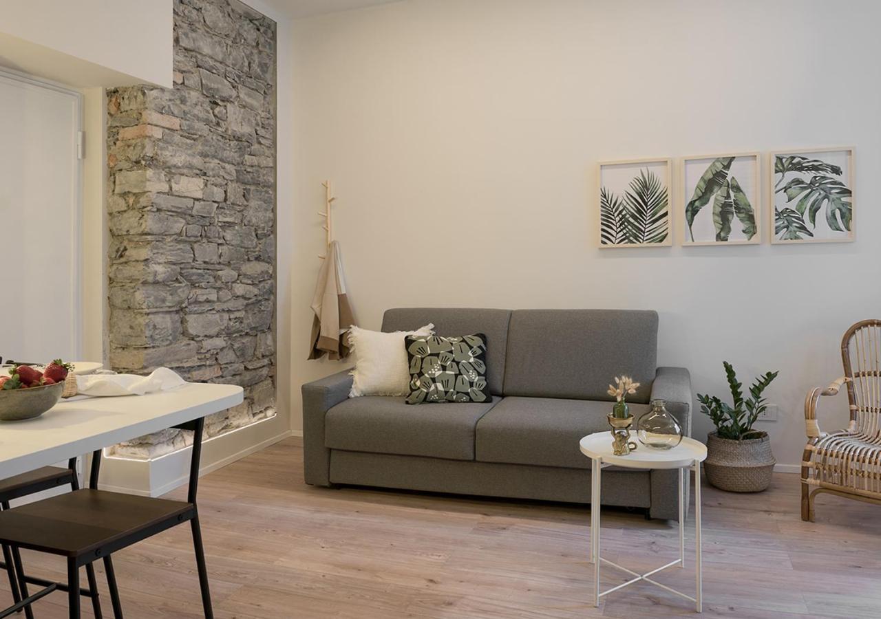 Exclusive Green Apartment - City Center - Como - Near Station Ruang foto